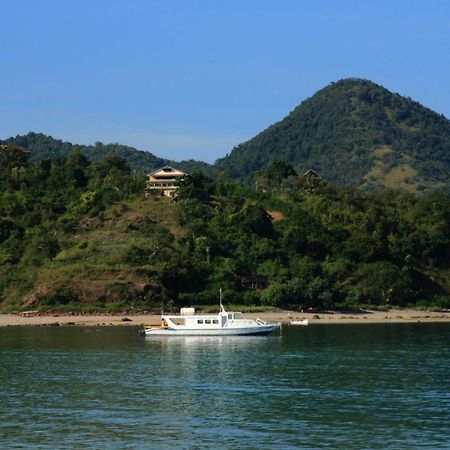 Merdeka House Maluk Luaran gambar