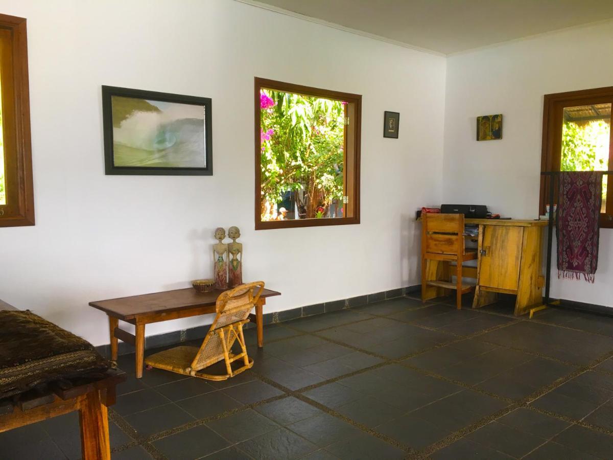 Merdeka House Maluk Luaran gambar