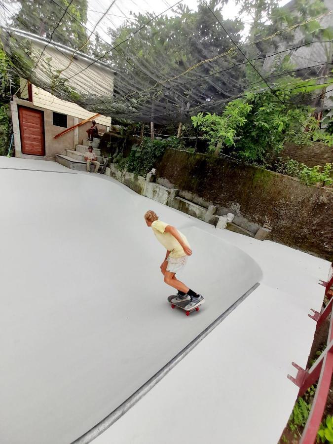 Merdeka House Maluk Luaran gambar