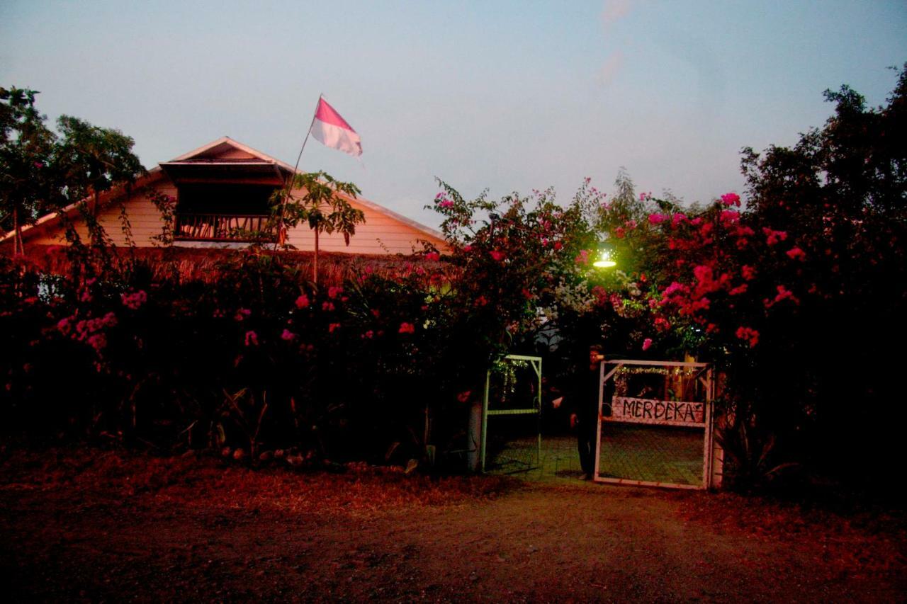 Merdeka House Maluk Luaran gambar